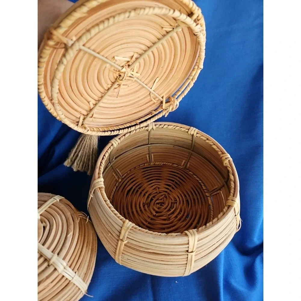 2 Woven Rattan Lidded Nesting Storage Baskets 7